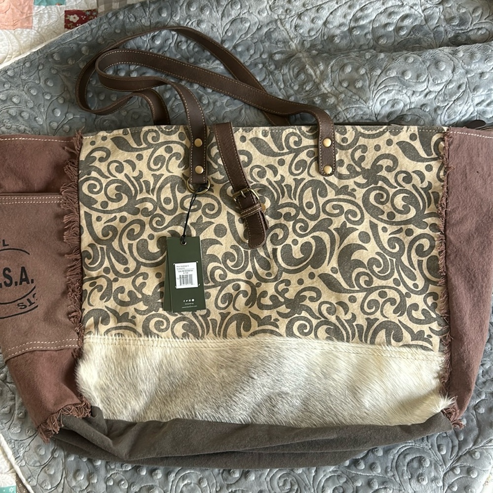 BRAND N E W Myra Weekender Bag